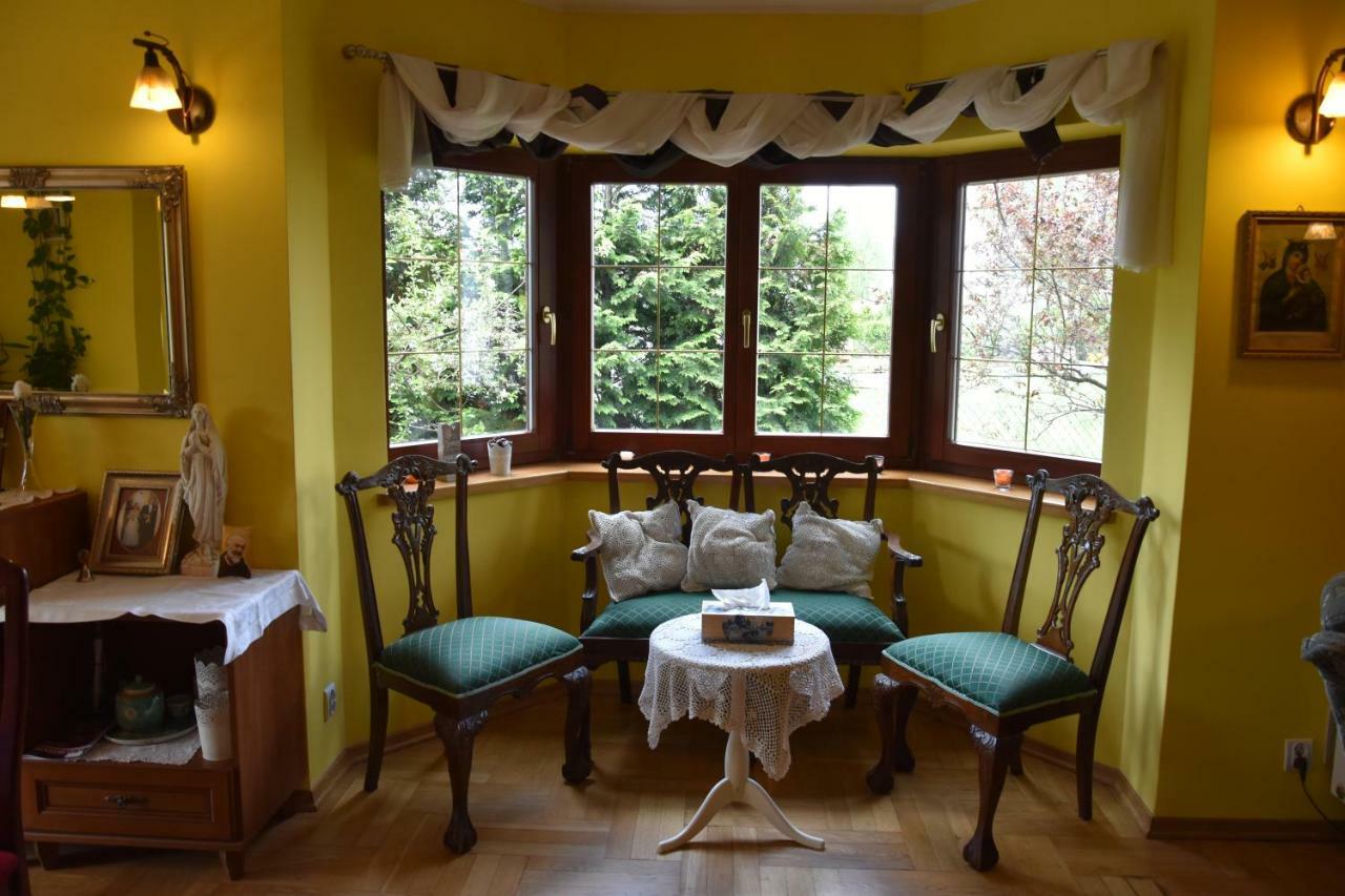 Comfortable House With Garden Manki Екстериор снимка