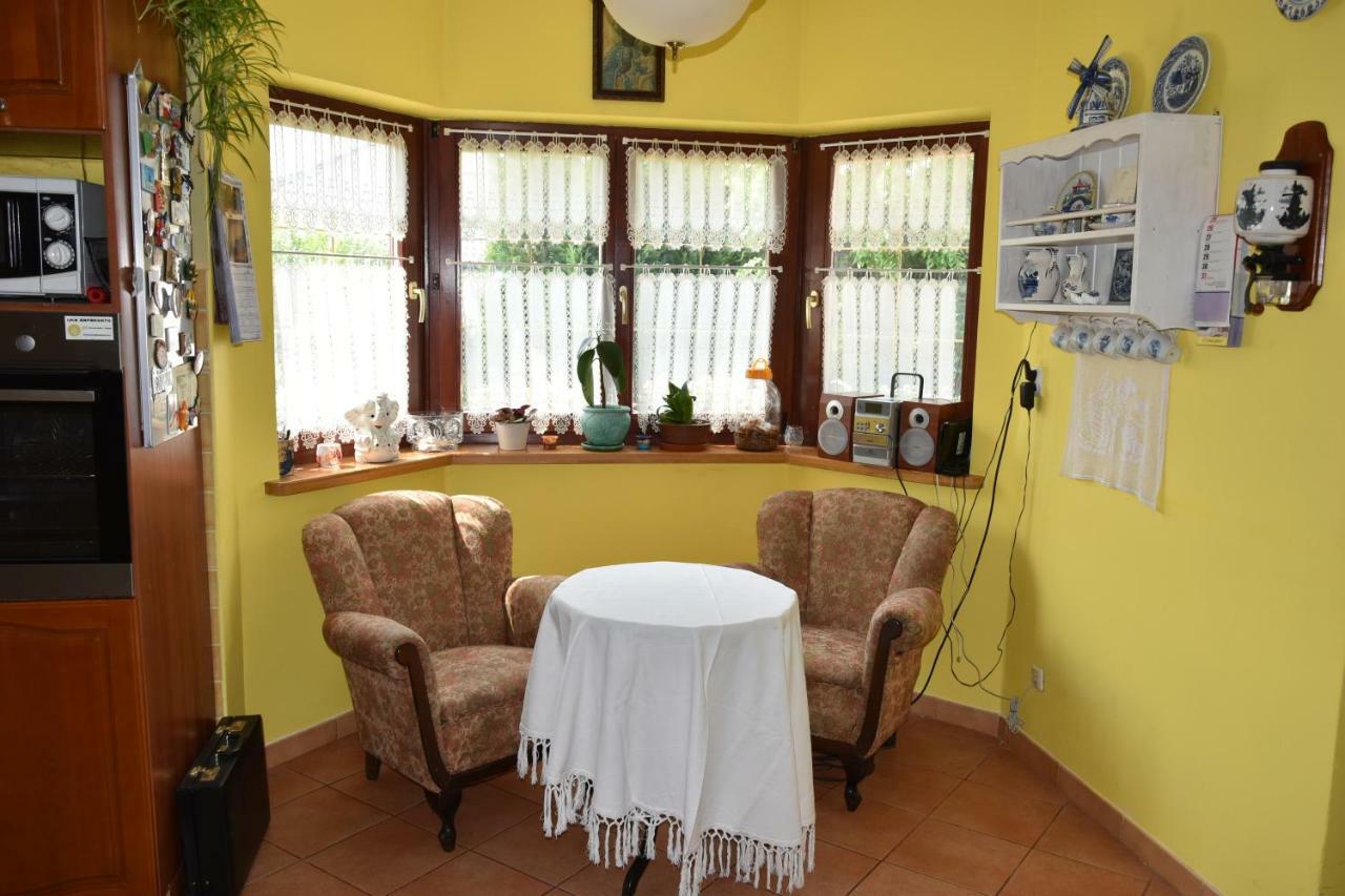 Comfortable House With Garden Manki Екстериор снимка