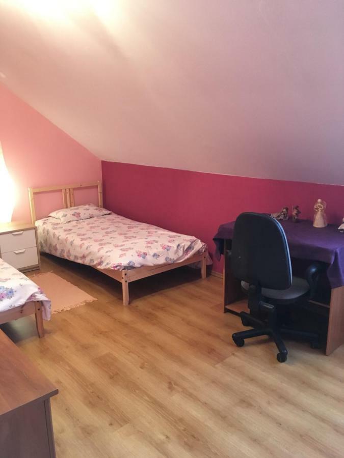 Comfortable House With Garden Manki Екстериор снимка